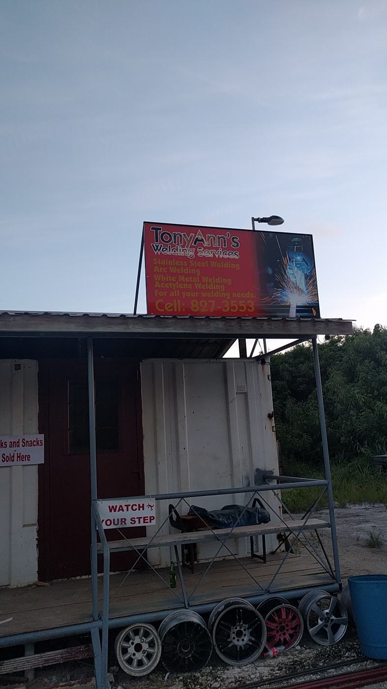 Storefront of Unique Welding Services